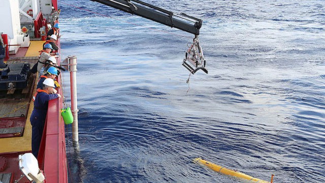 Máy bay MH370 đang nằm ở đâu sau hơn 12 năm mất tích? Cuộc tìm kiếm 70 triệu USD có diễn biến mới - Ảnh 2.