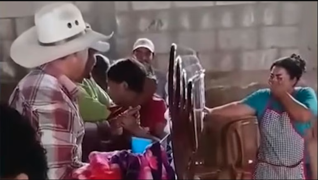 Bé gái 15 tuổi tỉnh dậy giữa đám tang của chính mình sau 8 giờ: Lời kể về những gì nhìn thấy gây sửng sốt - Ảnh 2.