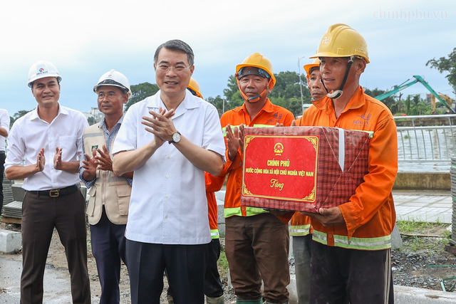 Huy động 1.500 người, TP gi&agrave;u nhất VN c&oacute; dự &aacute;n chống ngập 10.000 tỷ đồng, Thủ tướng trực tiếp kiểm tra - Ảnh 4.