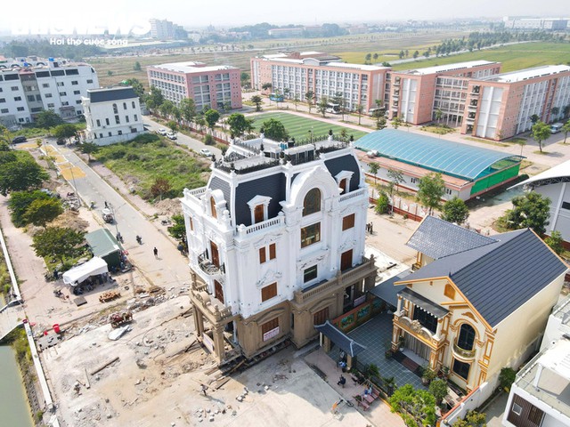 Biệt thự 4 tầng ở Bắc Ninh di dời nhà 200m thành công Sau 2 tháng thi công - Ảnh 2. Biệt thự 4 tầng ở Bắc Ninh di dời nhà 200m thành công Sau 2 tháng thi công - Ảnh 2.
