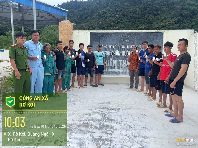 Công an bất ngờ kiểm tra 55 công nhân, người lao động tại trang trại chăn nuôi - Ảnh 1.