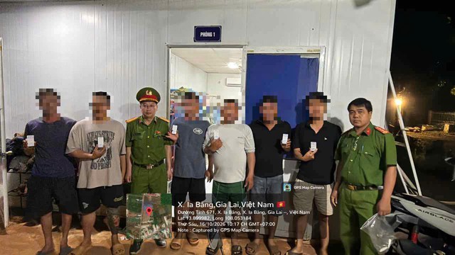Công an bất ngờ kiểm tra 51 người tại công trình dự án cao tốc - Ảnh 1.