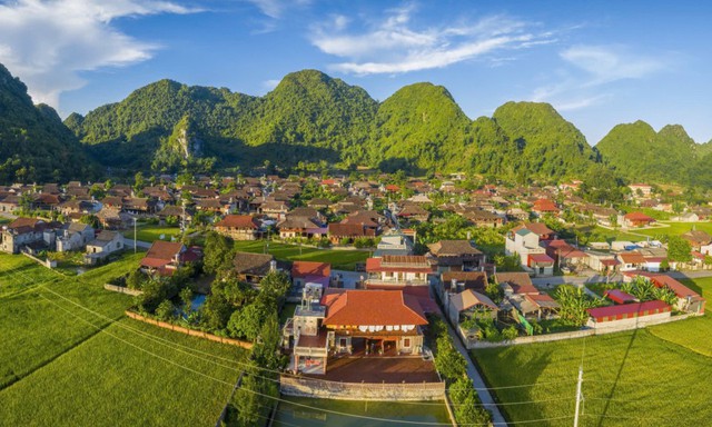 Ph&aacute;t hiện ng&ocirc;i l&agrave;ng c&oacute; hơn 400 căn nh&agrave; c&ugrave;ng quay một hướng: C&aacute;ch H&agrave; Nội 180 km v&agrave; được thế giới vinh danh- Ảnh 5.