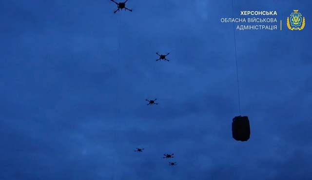 Chỉ huy Ukraine mô tả cảnh drone Ukraine "rụng như sung" - Ảnh 1.