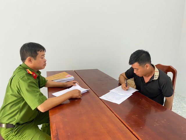 Bắt giữ thành công Nguyễn Văn Tấn Đạt SN 1998 - Ảnh 1.