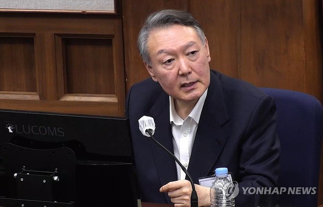Cựu Tổng thống Hàn Quốc Yoon Suk-yeol đối mặt với án tử hình - Ảnh 1.