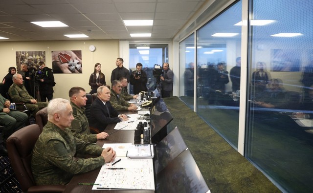 6.000 quân, 700 vũ khí và đại diện 60 nước quy tụ: Ông Belousov báo cáo lên ông Putin - "Đã sẵn sàng!" - Ảnh 3.