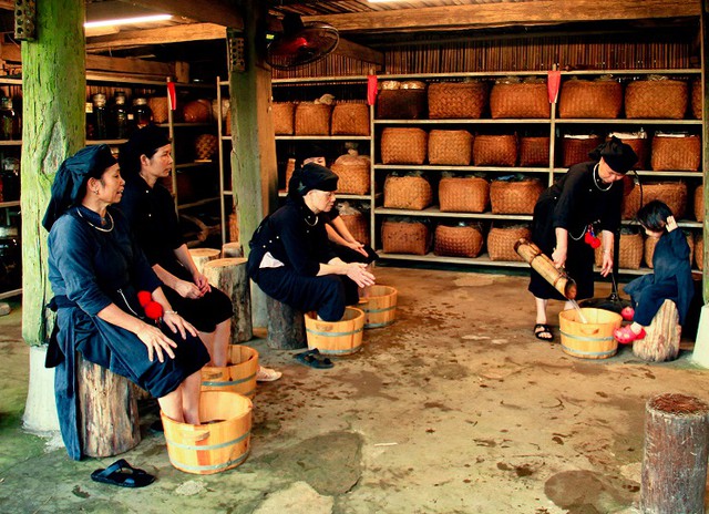 Ph&aacute;t hiện ng&ocirc;i l&agrave;ng hơn 200 người 'ăn chung nồi cơm', tiền l&agrave;m ra g&oacute;p quỹ chung: Được thế giới vinh danh - Ảnh 11.
