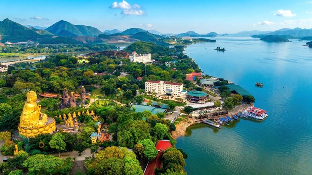Ph&aacute;t hiện ng&ocirc;i l&agrave;ng hơn 200 người 'ăn chung nồi cơm', tiền l&agrave;m ra g&oacute;p quỹ chung: Được thế giới vinh danh - Ảnh 9.