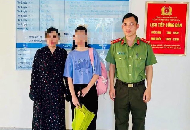 Ch&acirc;n dung t&agrave;i xế cứu b&eacute; g&aacute;i 14 tuổi tho&aacute;t bẫy lừa của "bạn trai qua mạng", biểu hiện của ch&aacute;u b&eacute; tr&ecirc;n taxi - Ảnh 1.