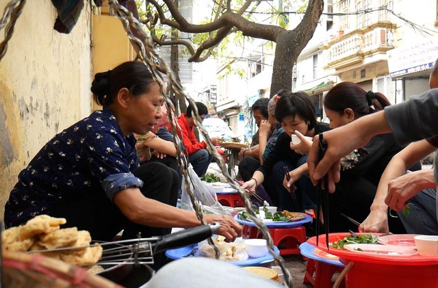Giải pháp "đánh bay mùi" mắm tôm sau khi ăn - Ảnh 2.