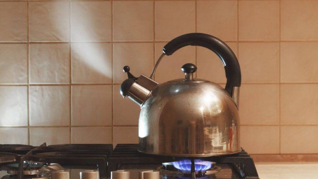 Ấm siêu tốc hữu dụng như vậy, tại sao người Mỹ lại rất ít khi sử dụng? - Ảnh 1.