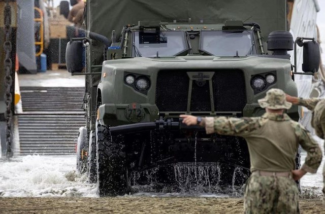 Mỹ ph&ecirc; duyệt thương vụ b&aacute;n xe bọc th&eacute;p JLTV trị gi&aacute; 2 tỷ USD - Ảnh 2.