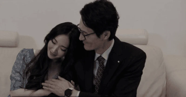 Bố chồng ng&agrave;y n&agrave;o cũng đến nh&agrave; nấu cơm d&ugrave; buổi tối kh&ocirc;ng c&oacute; ai, t&ocirc;i nghi ngờ cho đến khi xem lại camera - Ảnh 2.