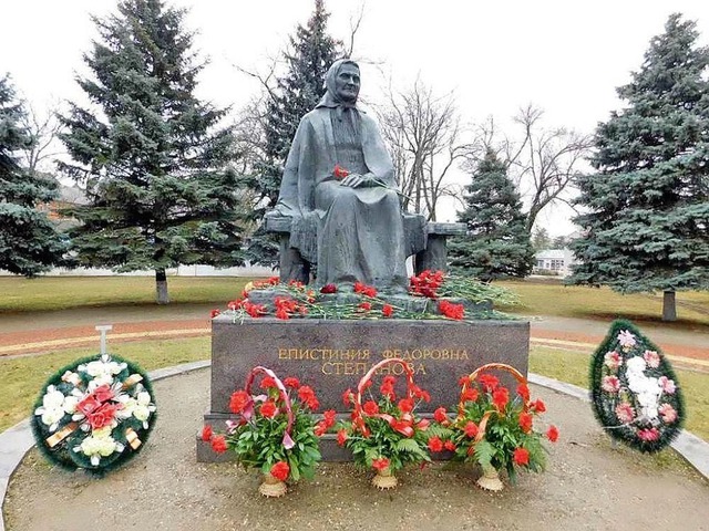 "Ch&uacute;ng con sẽ trở về, nếu c&ograve;n may mắn": Người mẹ Li&ecirc;n X&ocirc; 9 lần nhận giấy b&aacute;o tử khiến ai cũng nghẹn l&ograve;ng - Ảnh 4.