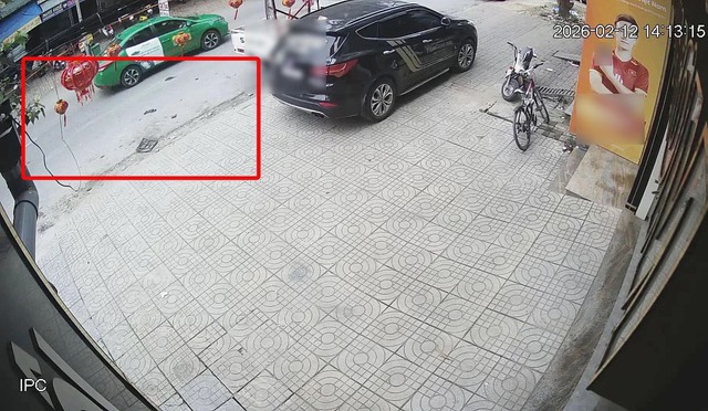 Vụ xe tải đỗ chắn cửa h&agrave;ng, chủ nh&agrave; điều 2 xe ra chặn đầu, chặn đu&ocirc;i ở Nghệ An: Đ&atilde; c&oacute; hồi kết - Ảnh 1.