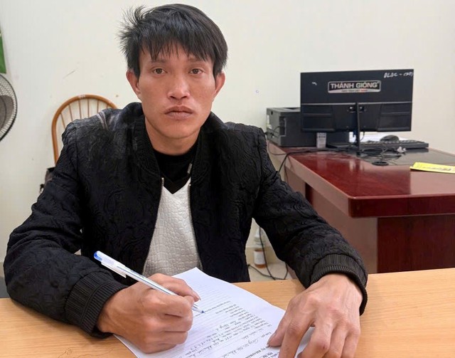 Ra lệnh tạm gia Vũ Văn Tân sinh năm 1989 vì đốt chùa - Ảnh 1.