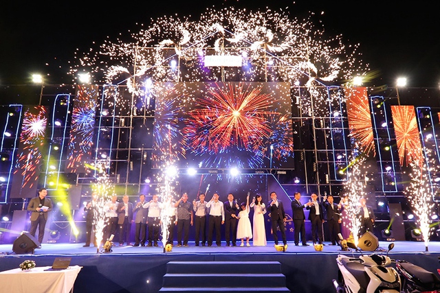 5 'hiện tượng lạ' diễn ra dịp Tết Nguyên đán Bính Ngọ 2026: Một số thứ biến mất, xu hướng này lên ngôi - Ảnh 1.