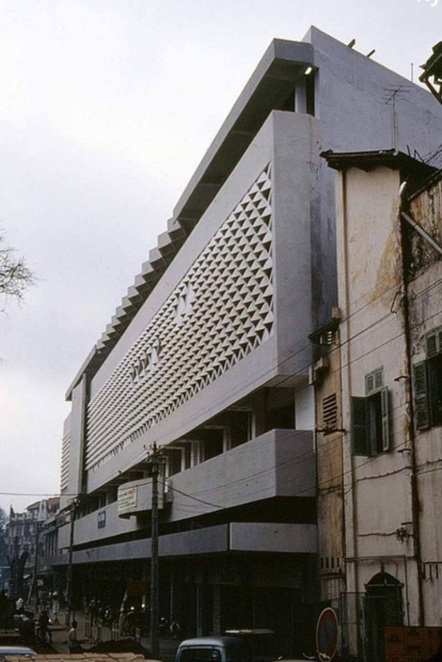 Cảnh tượng ngay l&uacute;c n&agrave;y tại khu đất giữa trung t&acirc;m TP.HCM: Nhiều người kh&ocirc;ng tin v&agrave;o mắt m&igrave;nh - Ảnh 5.