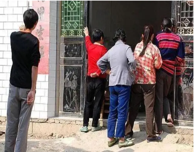 Bỏ 1,3 tỷ về qu&ecirc; x&acirc;y nh&agrave;, ở chưa tr&ograve;n một tuần người đ&agrave;n &ocirc;ng lặng lẽ kh&oacute;a cửa rời đi v&igrave; l&yacute; do bất ngờ n&agrave;y - Ảnh 2.