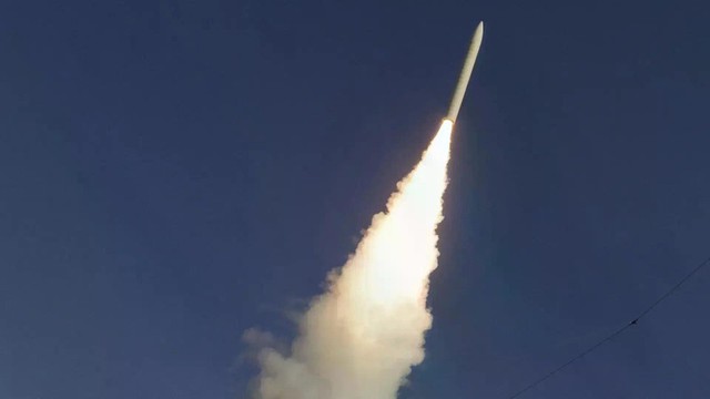 Hải quân Mỹ phát triển tên lửa diệt bức xạ tầm xa 300km vào năm 2028 - Ảnh 6. Hải quân Mỹ phát triển tên lửa diệt bức xạ tầm xa 300km vào năm 2028 - Ảnh 6.