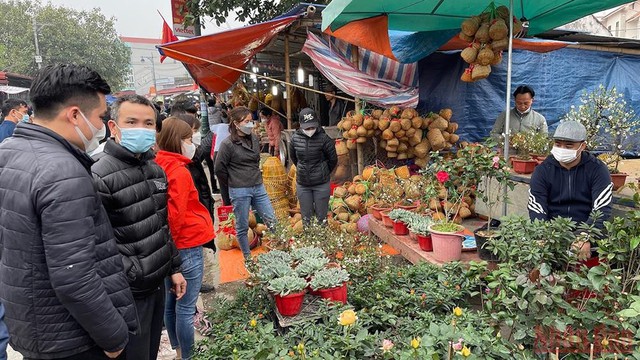 Cảnh tượng tại nơi chỉ họp chợ duy nhất 1 lần trong năm: Đêm nay mới là chính hội - Ảnh 9.