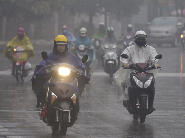 Việc đầu tiên cần làm khi trời nồm ẩm - Ảnh 1.