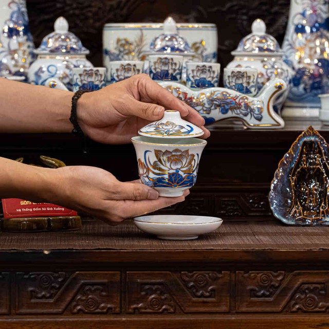 Vật đặt ngay cạnh b&aacute;t hương nhưng &iacute;t được để &yacute;: Nhiều nh&agrave; d&ugrave;ng sai c&aacute;ch m&agrave; kh&ocirc;ng biết - Ảnh 2.