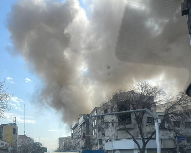 NÓNG: Mỹ - Israel không kích Iran, ông Trump lên tiếng - Ảnh 2.