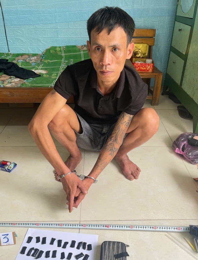 Bắt, khám xét khẩn cấp nơi ở của Phan Thanh Bảo SN 1987- Ảnh 2.