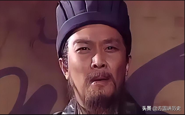 Quan Vũ ng&atilde; ngựa mới tỉnh ngộ: Lưu Bị kh&ocirc;ng phải l&agrave; chủ Thục H&aacute;n, kẻ đứng sau thực sự l&agrave; người n&agrave;y - Ảnh 3.