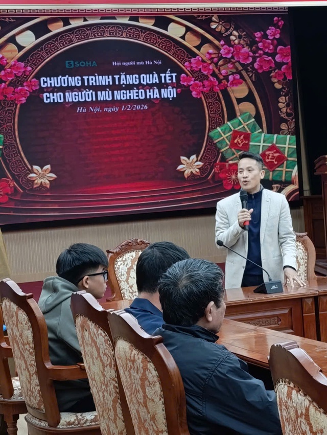 Có những điều không cần ánh sáng để nhìn thấy- Ảnh 2.