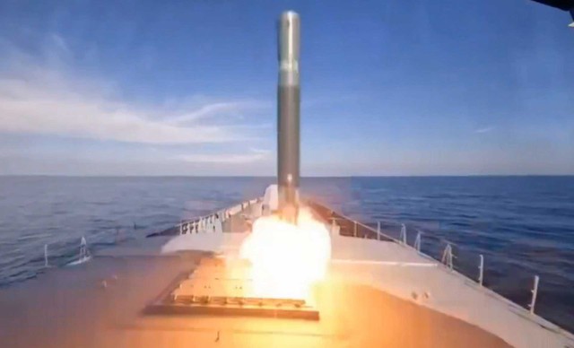 T&ecirc;n lửa si&ecirc;u thanh Zircon tấn c&ocirc;ng với tốc độ vượt trội l&ecirc;n tới 7 . 800 Km / h - Ảnh 5.