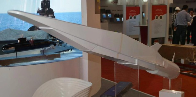 T&ecirc;n lửa si&ecirc;u thanh Zircon tấn c&ocirc;ng với tốc độ vượt trội l&ecirc;n tới 7 . 800 Km / h - Ảnh 3.