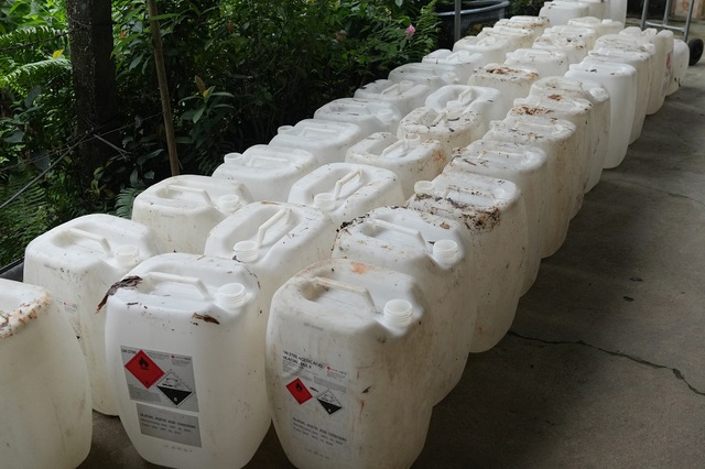 Khởi tố bà chủ cơ sở sản xuất giấm giả với quy mô lớn Lê Thị Lộc - Ảnh 4.