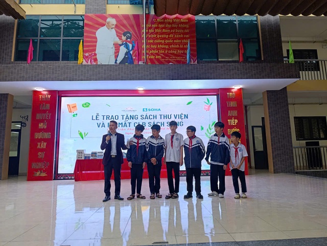 Giữa thời đại 