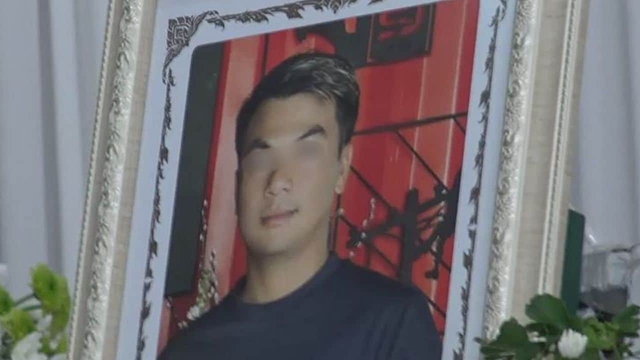 Người đàn ông đang đi thì bị xe bán tải tông tử vong, khoảnh khắc cuối đời của nạn nhân gây ám ảnh - Ảnh 3.