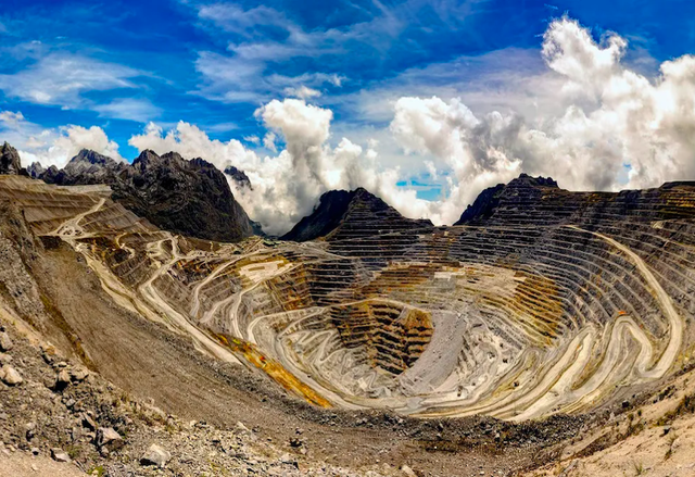 Quốc gia Đông Nam Á có mỏ vàng 2.700 tấn, chuyên gia kết luận: Thị trường toàn cầu khó tránh ảnh hưởng - Ảnh 1.