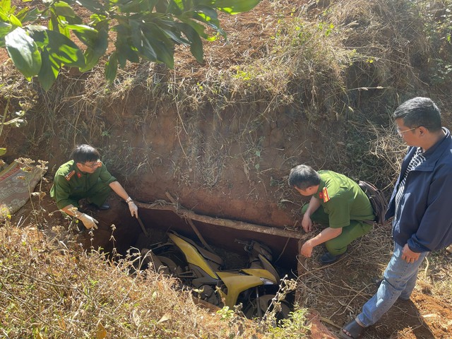 18 ngày đêm truy tìm nhóm cướp ngân hàng của hàng trăm cảnh sát: Kiểm tra gần 2 triệu nhân khẩu - Ảnh 8.