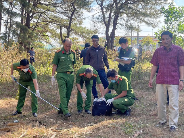 18 ngày đêm truy tìm nhóm cướp ngân hàng của hàng trăm cảnh sát: Kiểm tra gần 2 triệu nhân khẩu - Ảnh 4.