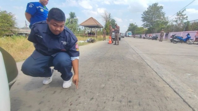 Thấy bố nói mẹ ngoại tình với hàng xóm, con trai cầm súng đi xử lý "kẻ thứ 3" và cái kết đáng sợ - Ảnh 1.