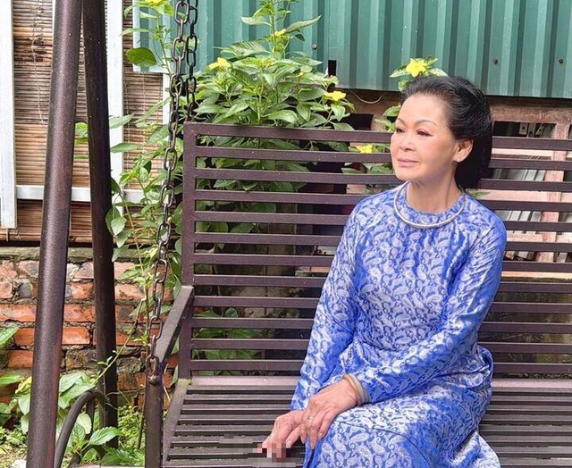 Danh ca Kh&aacute;nh Ly: T&ocirc;i về Việt Nam nhiều người n&oacute;i lắm, bảo "chắc b&ecirc;n kia đ&oacute;i qu&aacute; n&ecirc;n về kiếm ăn" - Ảnh 1.