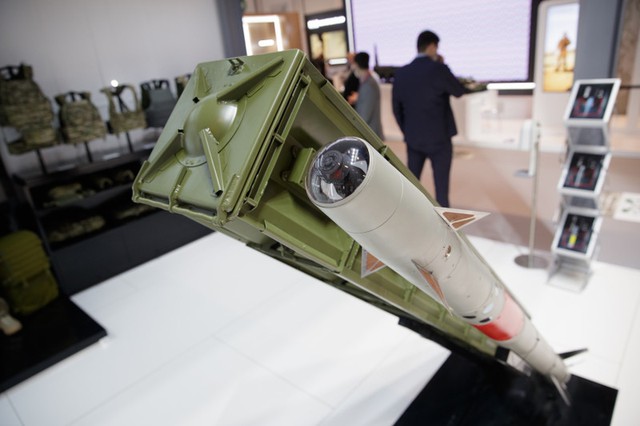 L&ocirc; t&ecirc;n lửa ph&ograve;ng kh&ocirc;ng 9M333 đầu ti&ecirc;n sẽ được b&agrave;n giao v&agrave;o năm 2026 - Ảnh 5.