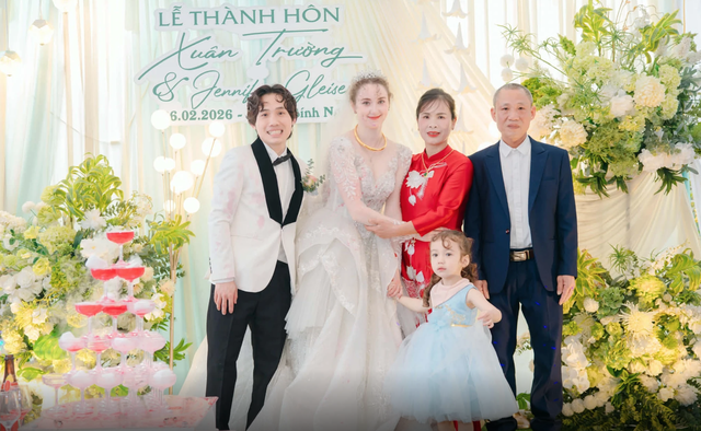 Cô gái Đức xinh đẹp lấy chồng Hưng Yên, ngỡ vàng vì thấy có 900 khách đến dự, cả xóm xuýt xoa khen 1 câu - Ảnh 4.