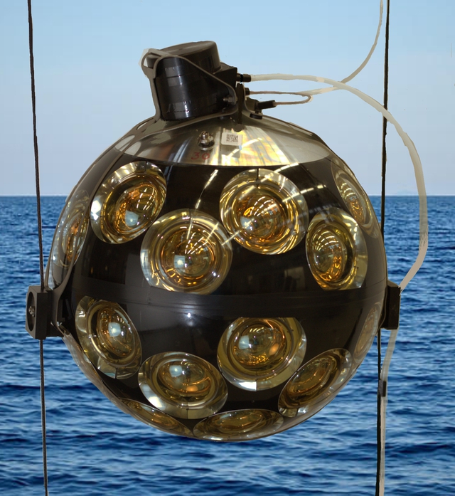 Nga - Trung bắt tay xây dựng tổ hợp "độc nhất vô nhị" dưới đáy hồ Baikal - Ảnh 2.