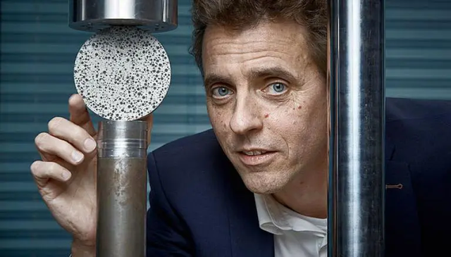 Phát minh "bê tông tự lành" bùng nổ thị trường toàn cầu: Tăng thần tốc từ 114 tỷ USD lên 1.972 tỷ USD - Ảnh 1.