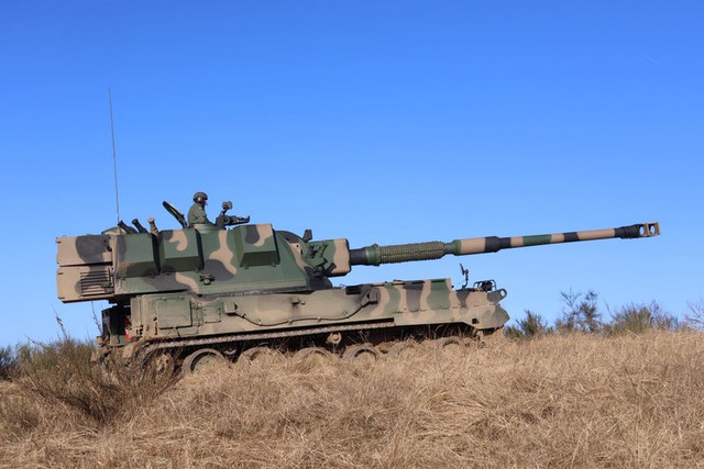 Ph&aacute;o tự h&agrave;nh Krab - 2: Bước đột ph&aacute; c&ocirc;ng nghệ qu&acirc;n sự của Ba Lan tại Ukraine - Ảnh 10.