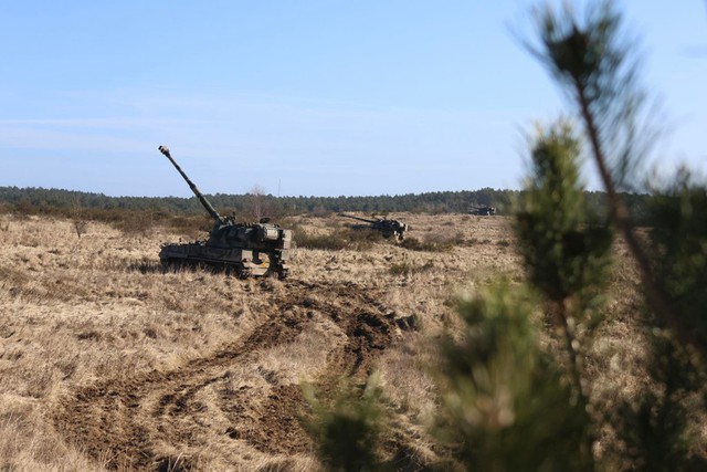 Ph&aacute;o tự h&agrave;nh Krab - 2: Bước đột ph&aacute; c&ocirc;ng nghệ qu&acirc;n sự của Ba Lan tại Ukraine - Ảnh 8.