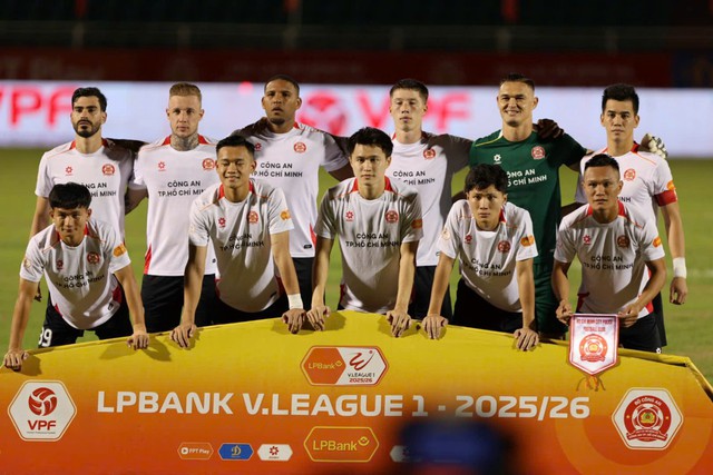 Hụt suất l&ecirc;n tuyển Việt Nam v&igrave; l&yacute; do từ ch&acirc;u &Acirc;u, thủ m&ocirc;n Việt kiều n&oacute;i lời đầy t&acirc;m tư - Ảnh 2.