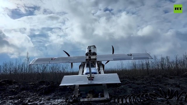 UAV Molniya mới của Nga miễn nhiễm t&aacute;c chiến điện tử tr&ecirc;n chiến trường Ukraine - Ảnh 1.